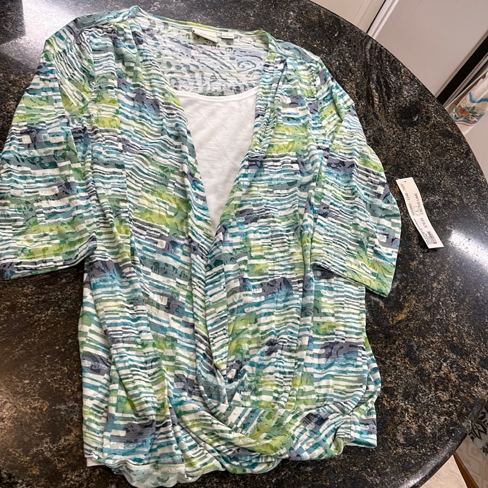 Size large NWT Tribal shirt